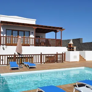 villa-esmeralda-2.in-canary-islands.com/